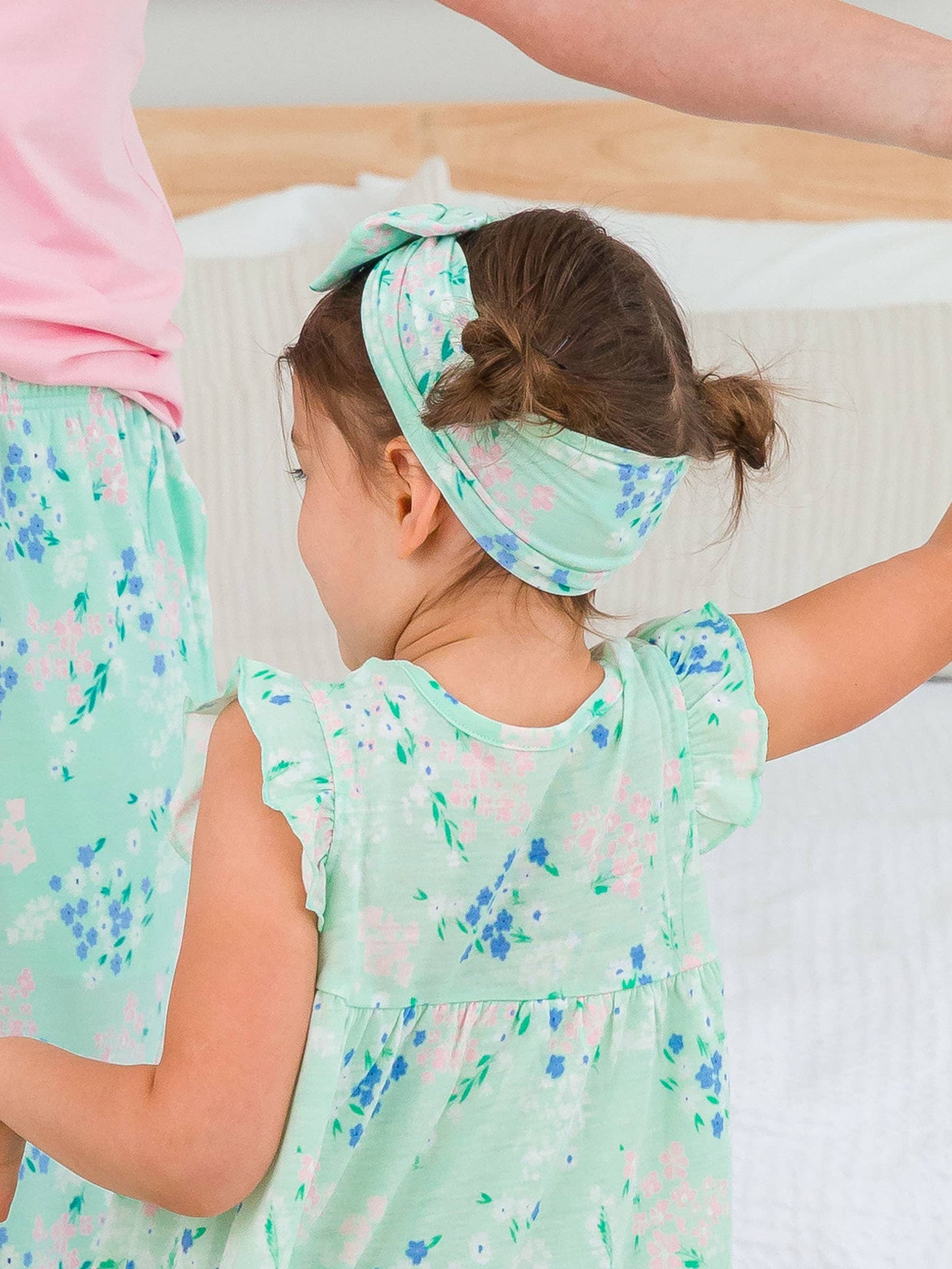 Girls Mint Meadow Viscose Big Bow Headband: Green / One Size