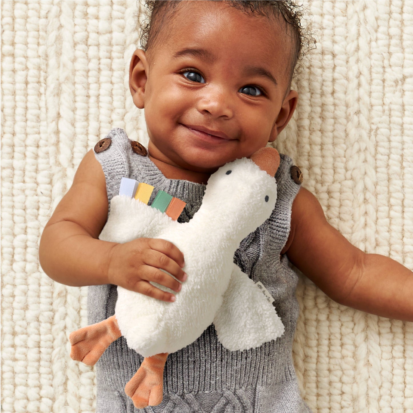 Gracie the Goose Itzy Huggable™